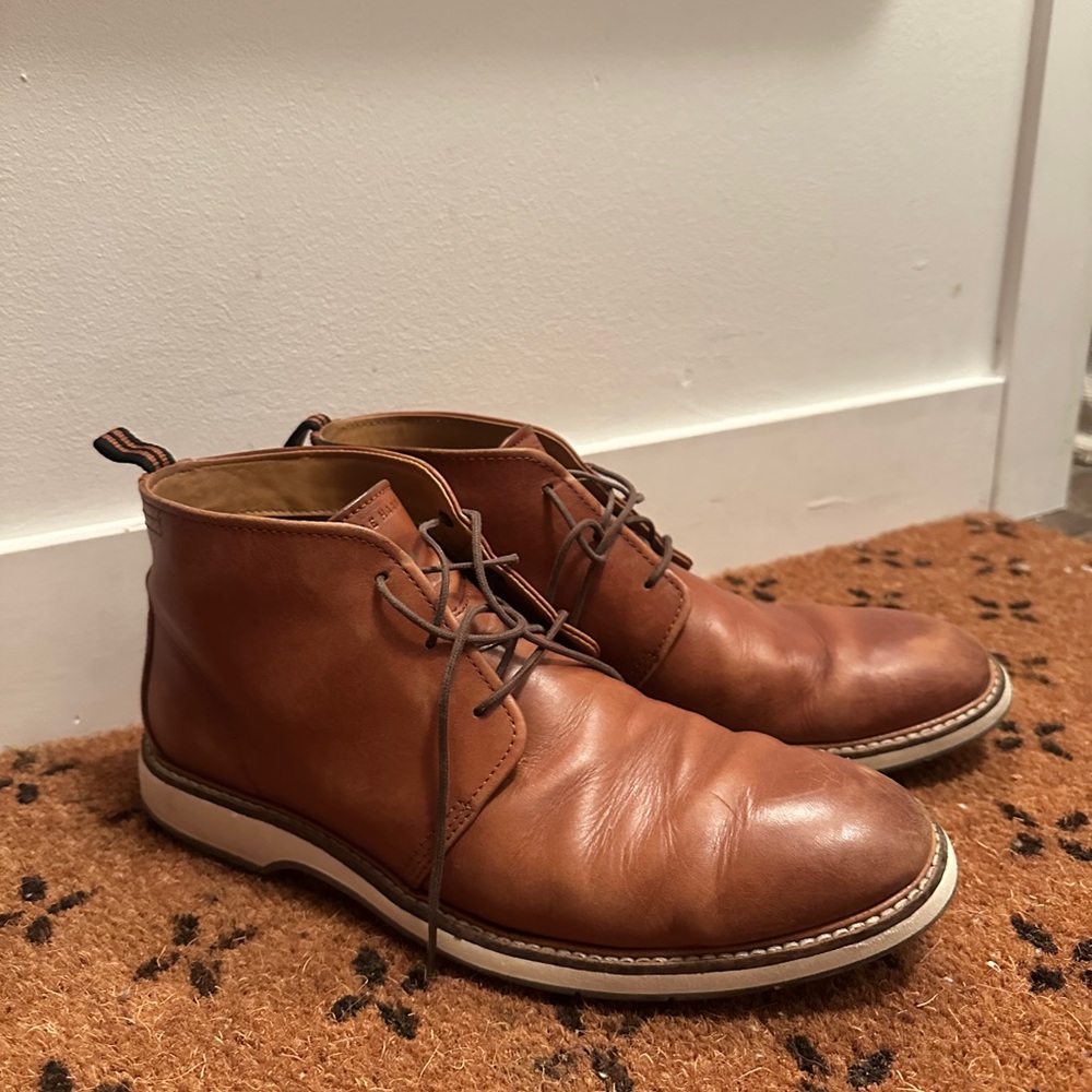 Cole Haan Chukka Boots Classic Design